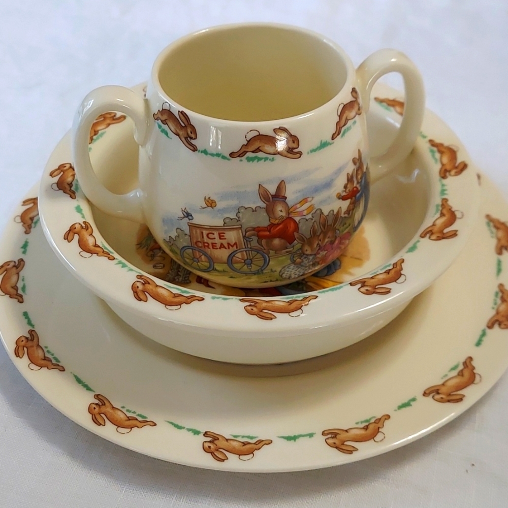 Royal Doulton Bunnykins bone china  birthday set